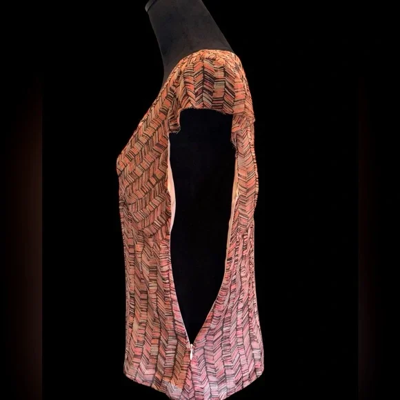 Loft Blouse - Picture 3 of 9